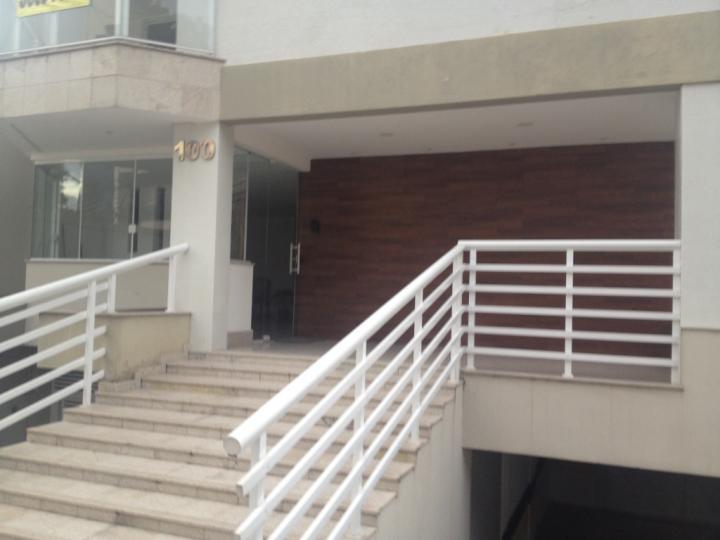 Apartamento à venda com 4 quartos, 270m² - Foto 12