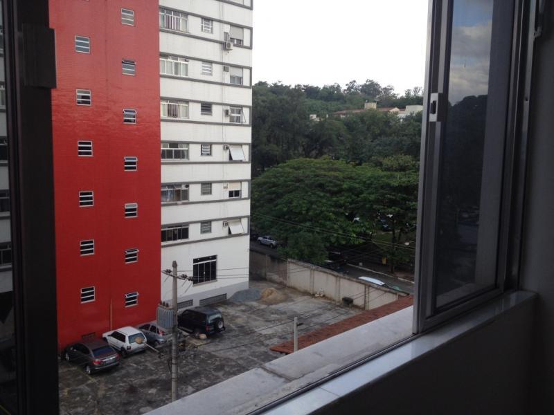 Apartamento à venda com 4 quartos, 194m² - Foto 2