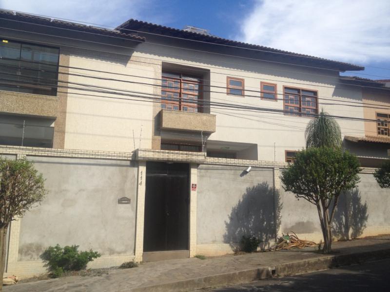 Casa à venda com 6 quartos, 500m² - Foto 7