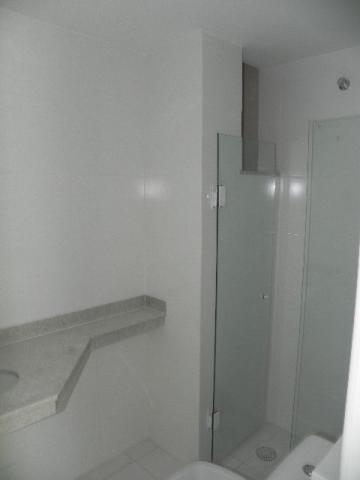 Apartamento à venda com 2 quartos, 80m² - Foto 2