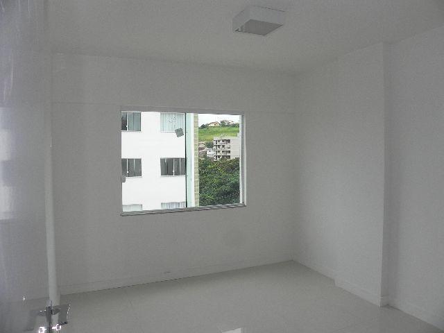 Apartamento à venda com 2 quartos, 80m² - Foto 7