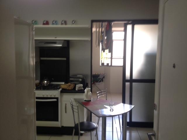 Apartamento à venda com 3 quartos, 201m² - Foto 4