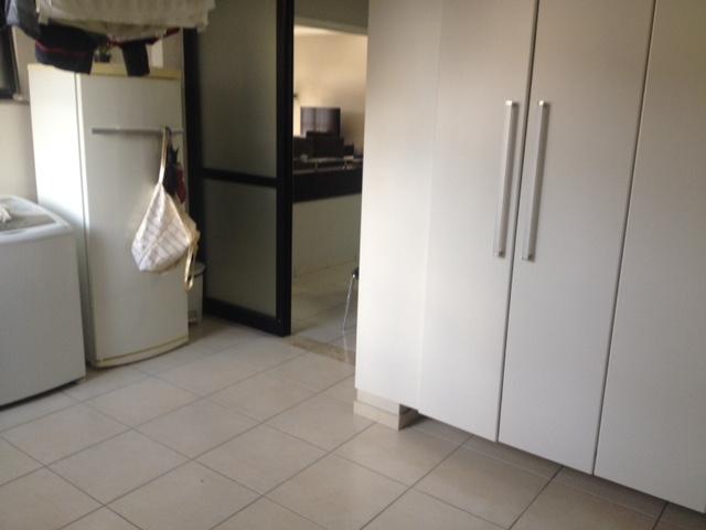 Apartamento à venda com 3 quartos, 201m² - Foto 10