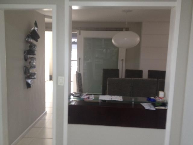 Apartamento à venda com 3 quartos, 201m² - Foto 11