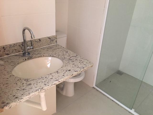 Apartamento à venda com 2 quartos, 75m² - Foto 12