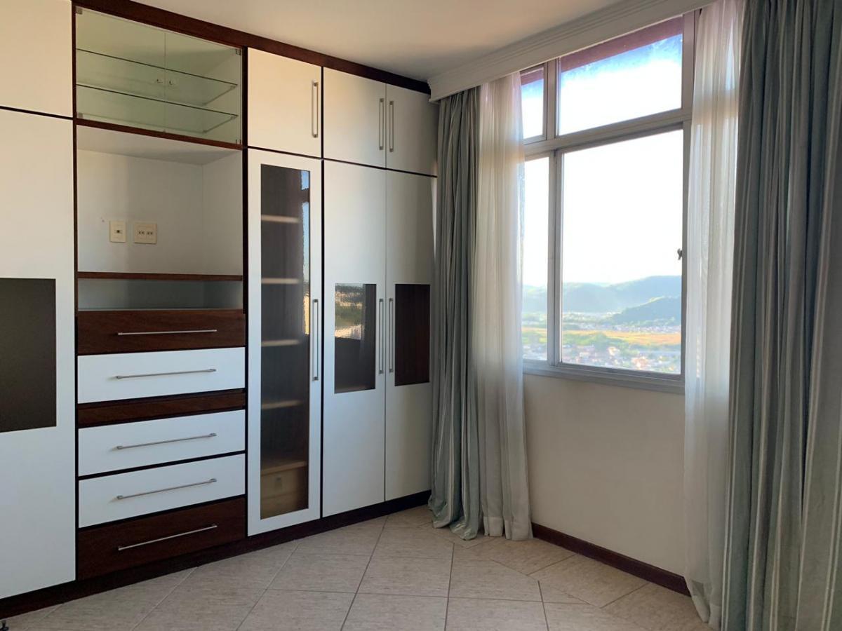 Apartamento à venda com 4 quartos, 258m² - Foto 15