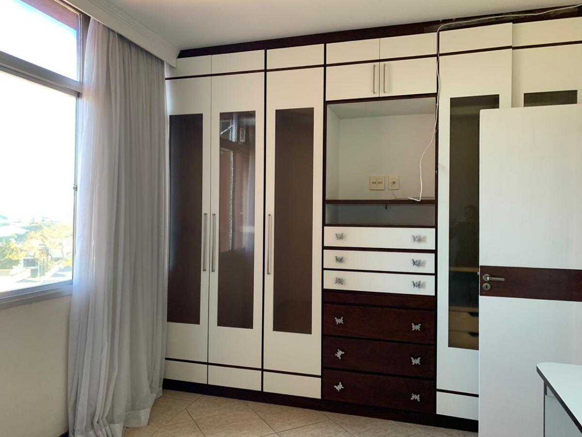 Apartamento à venda com 4 quartos, 258m² - Foto 17