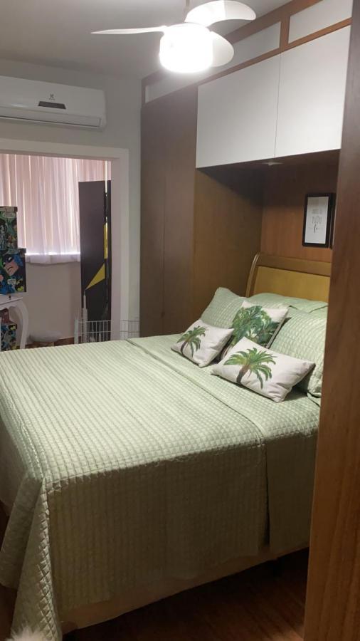 Apartamento à venda com 3 quartos, 142m² - Foto 2