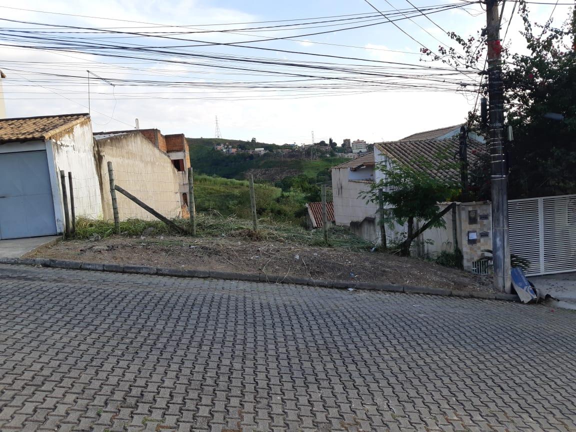 Terreno à venda, 300m² - Foto 1