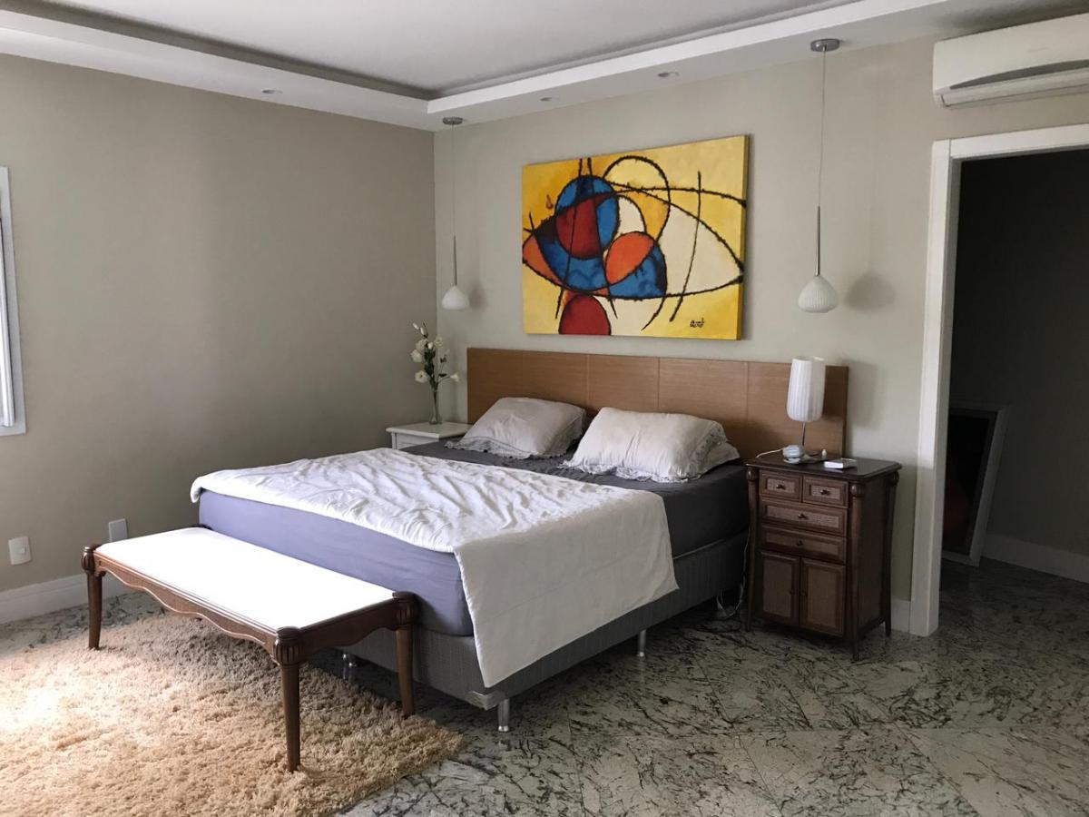 Casa à venda com 4 quartos, 383m² - Foto 13