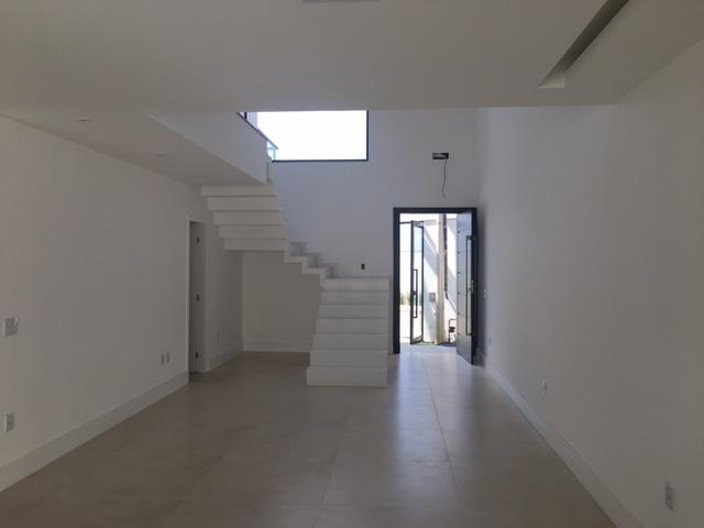 Casa à venda com 4 quartos, 200m² - Foto 6