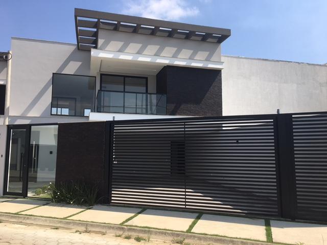 Casa à venda com 4 quartos, 200m² - Foto 29