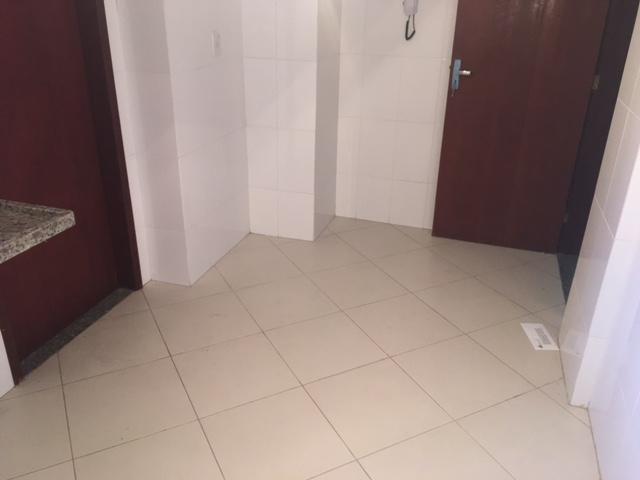 Apartamento à venda com 2 quartos, 63m² - Foto 9