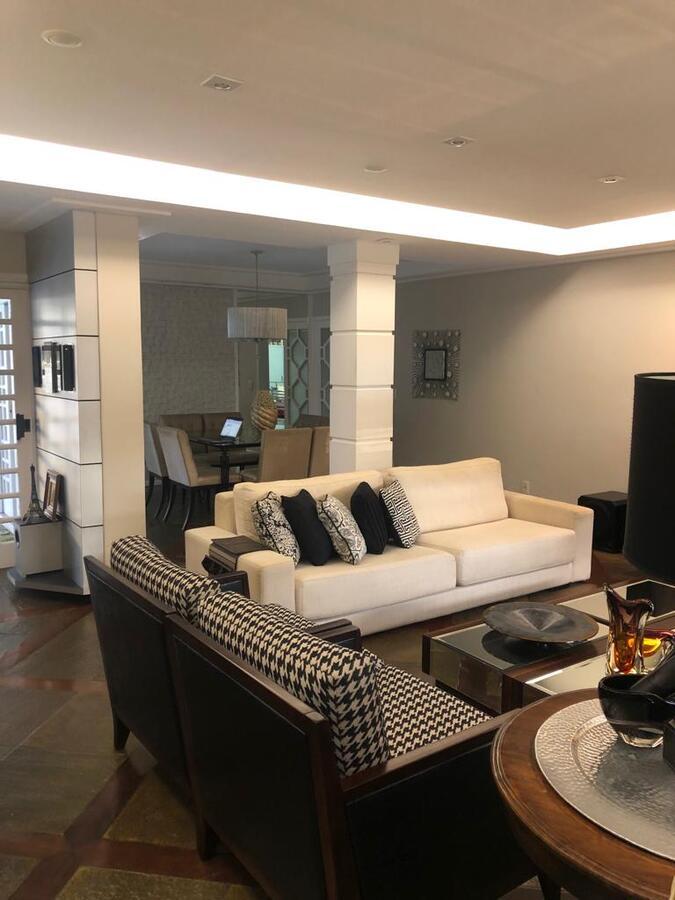 Casa à venda com 5 quartos, 671m² - Foto 25