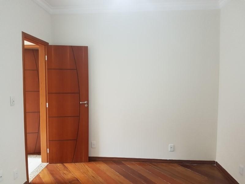 Casa à venda com 3 quartos, 343m² - Foto 19