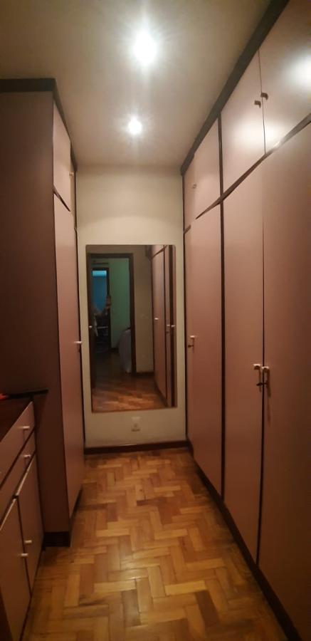 Apartamento à venda com 4 quartos, 180m² - Foto 9