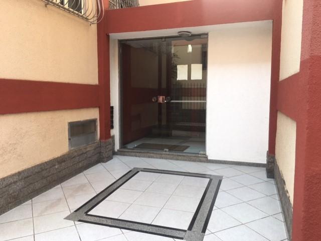 Apartamento à venda com 3 quartos, 68m² - Foto 3