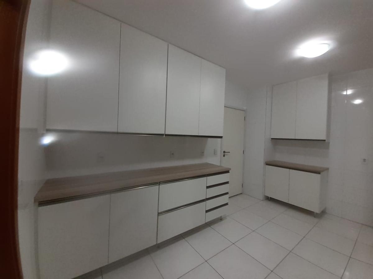 Apartamento à venda com 3 quartos, 160m² - Foto 24