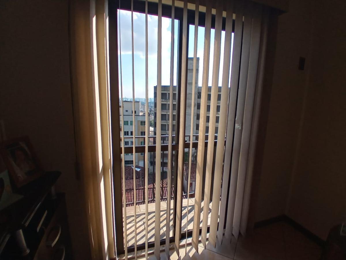 Apartamento à venda com 3 quartos, 149m² - Foto 17