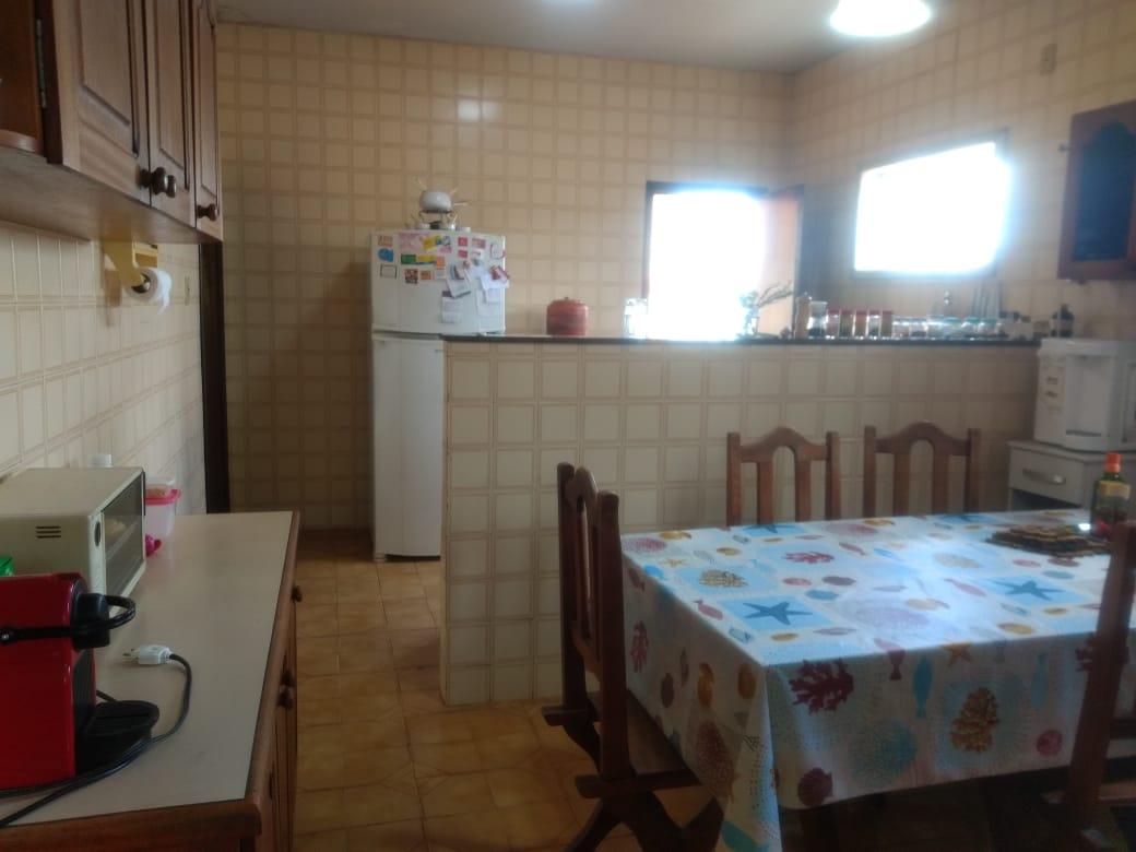 Casa à venda com 4 quartos, 450m² - Foto 26