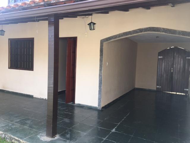 Casa à venda com 3 quartos, 165m² - Foto 2