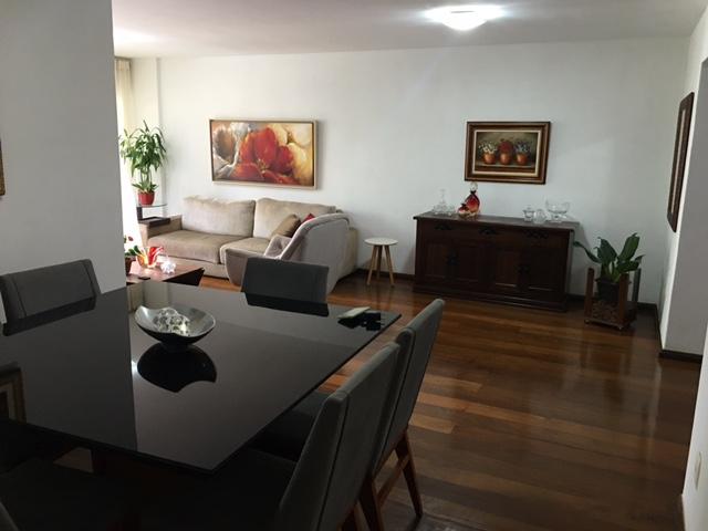 Apartamento à venda com 4 quartos, 231m² - Foto 17