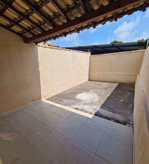 Casa à venda com 2 quartos, 120m² - Foto 7