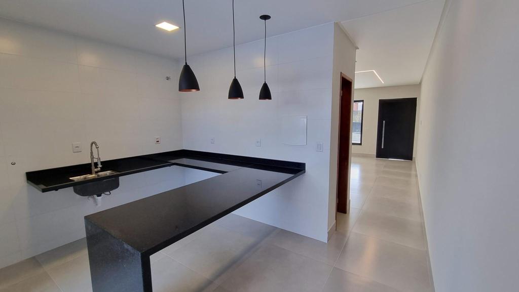 Casa à venda com 3 quartos, 219m² - Foto 6