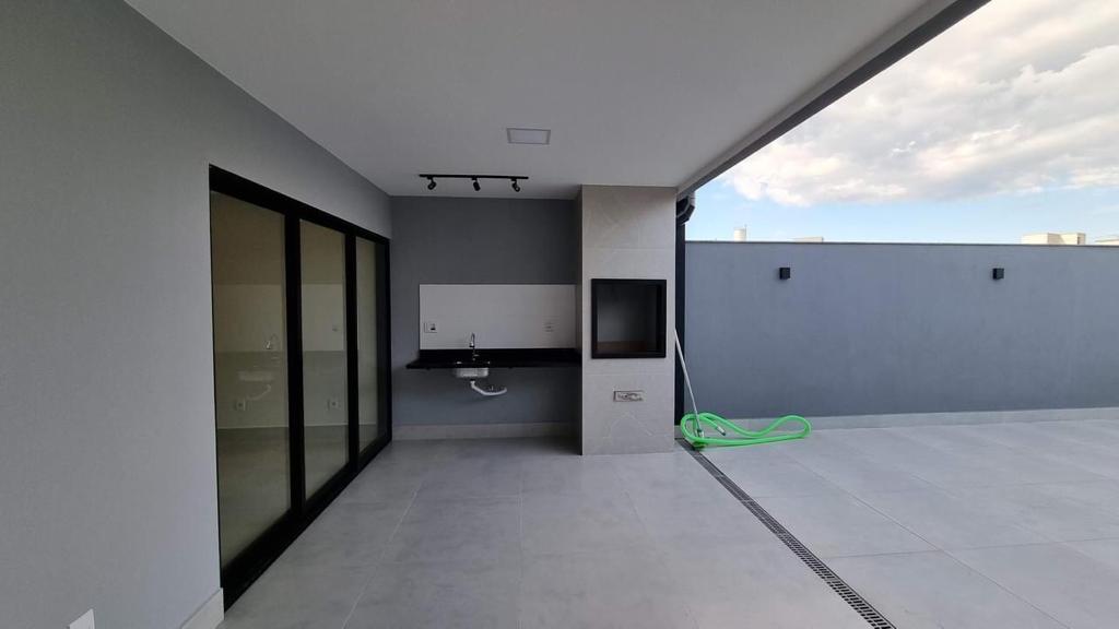 Casa à venda com 3 quartos, 219m² - Foto 23