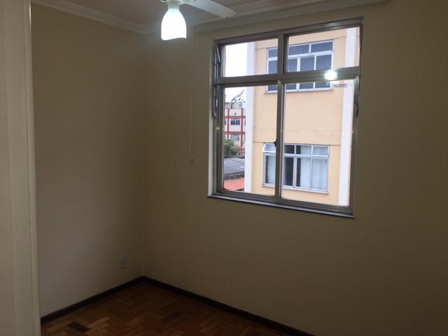 Apartamento à venda com 2 quartos, 60m² - Foto 14