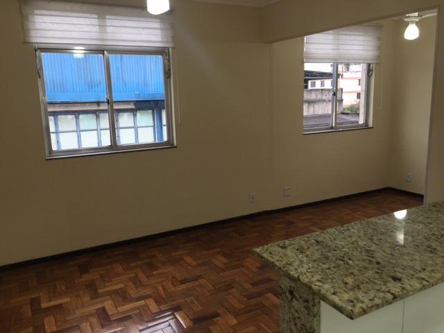 Apartamento à venda com 2 quartos, 60m² - Foto 22