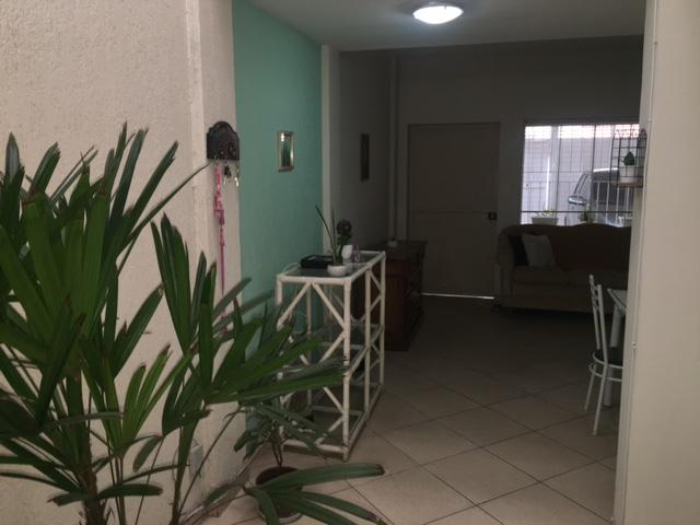 Casa à venda com 3 quartos, 166m² - Foto 14