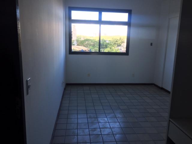 Apartamento à venda com 3 quartos, 228m² - Foto 18