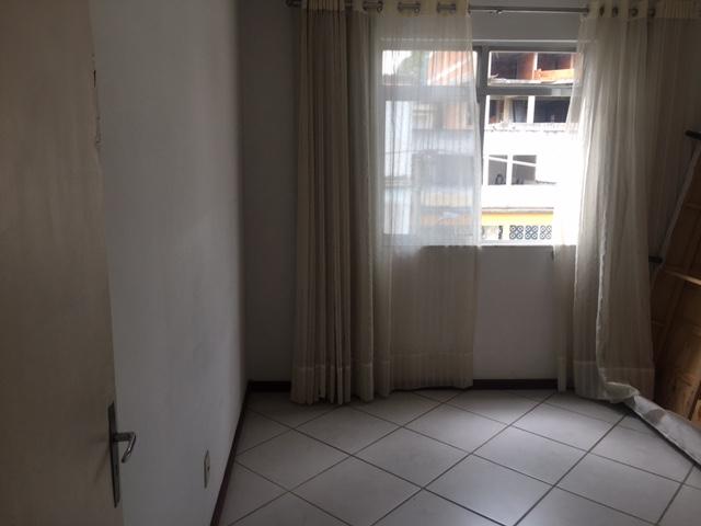 Apartamento à venda com 2 quartos, 65m² - Foto 9