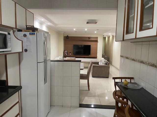 Casa à venda com 3 quartos, 120m² - Foto 11