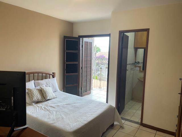 Casa à venda com 3 quartos, 120m² - Foto 12