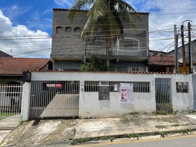 Casa à venda com 3 quartos, 400m² - Foto 1