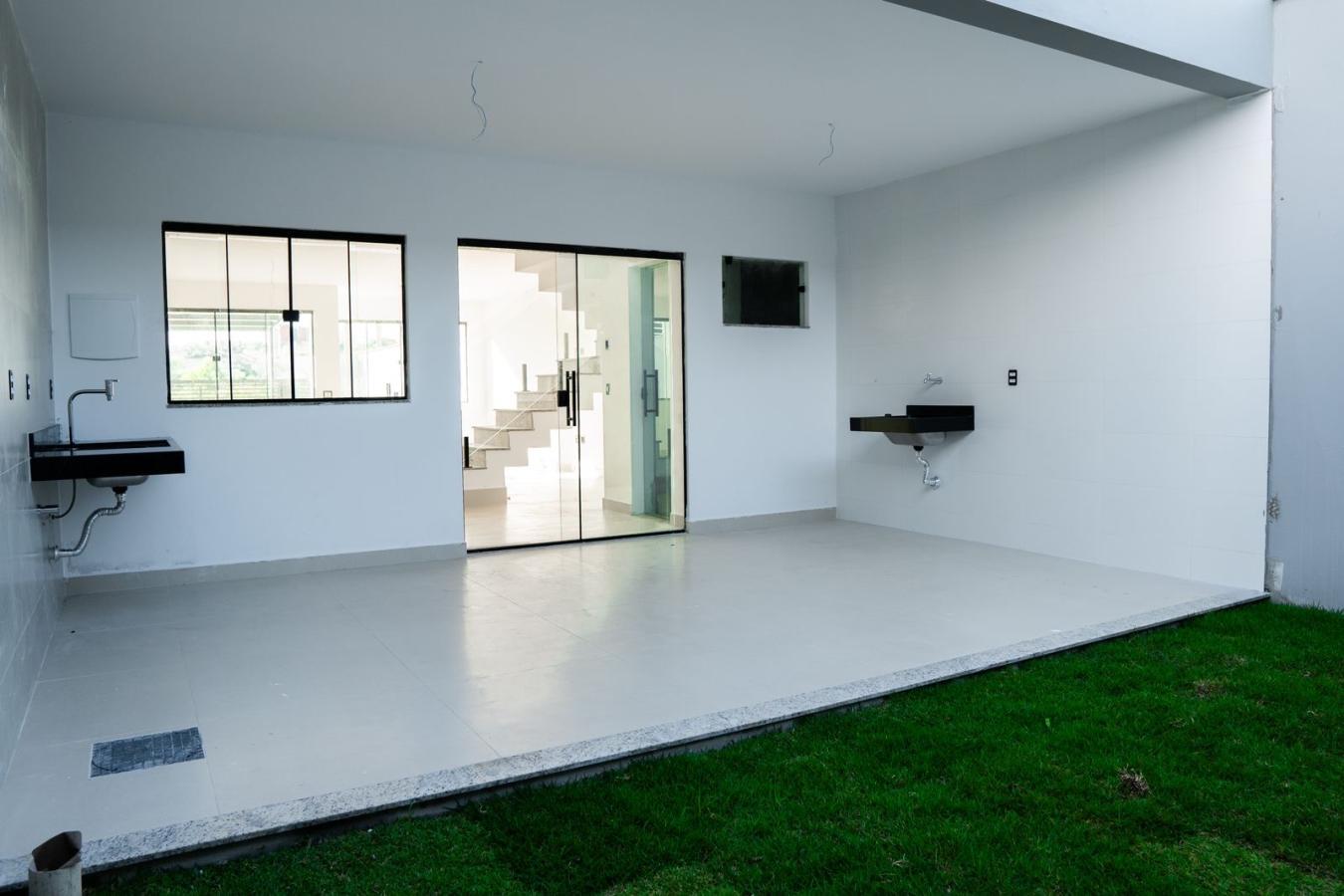 Casa à venda com 3 quartos, 156m² - Foto 8