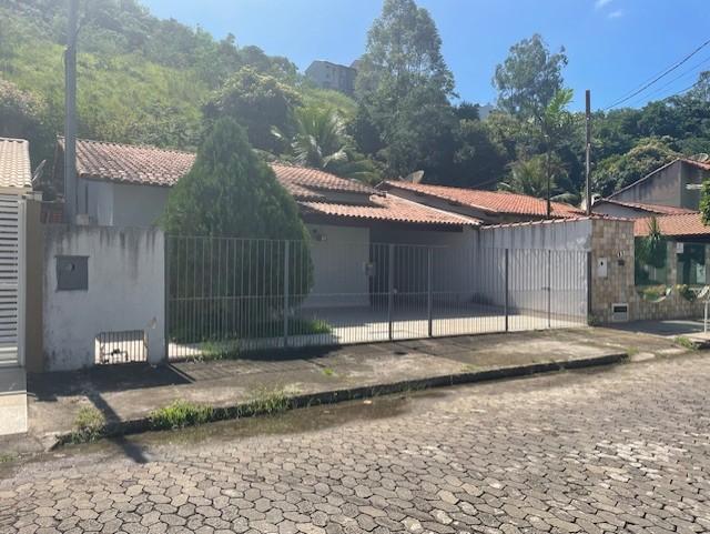 Casa à venda com 2 quartos, 300m² - Foto 3