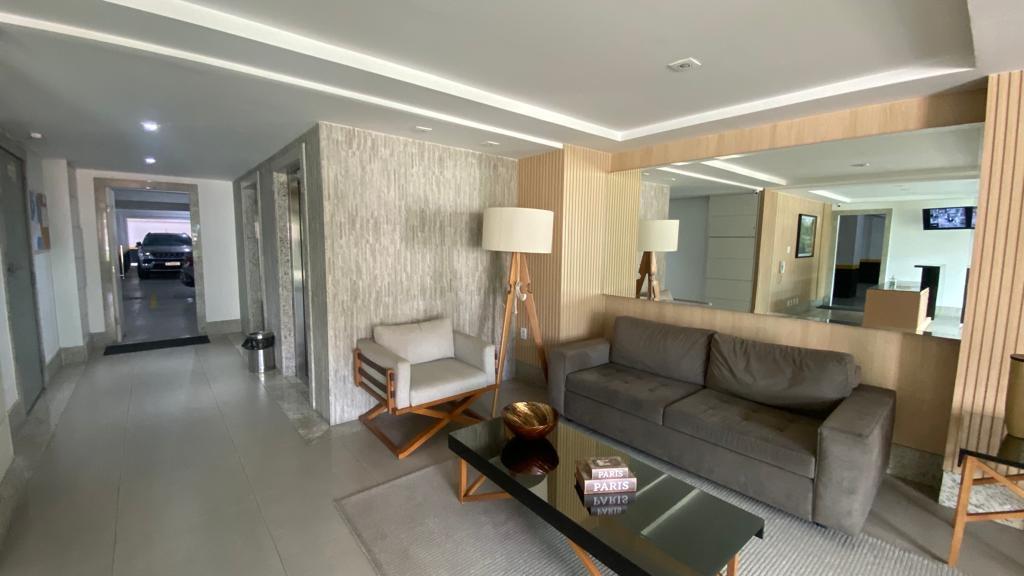 Apartamento à venda com 3 quartos, 137m² - Foto 3