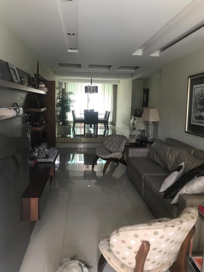 Casa à venda com 4 quartos, 360m² - Foto 4