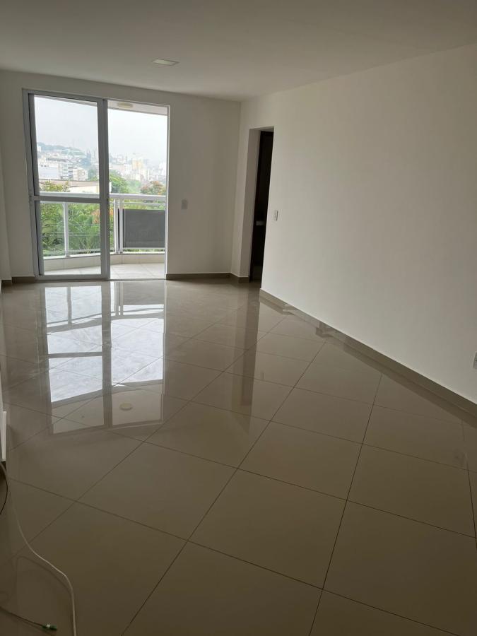 Apartamento à venda com 3 quartos, 141m² - Foto 6