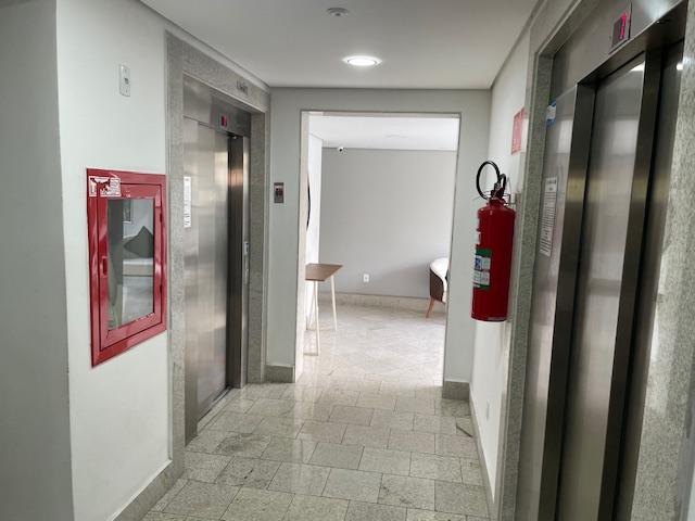 Apartamento à venda com 3 quartos, 145m² - Foto 5