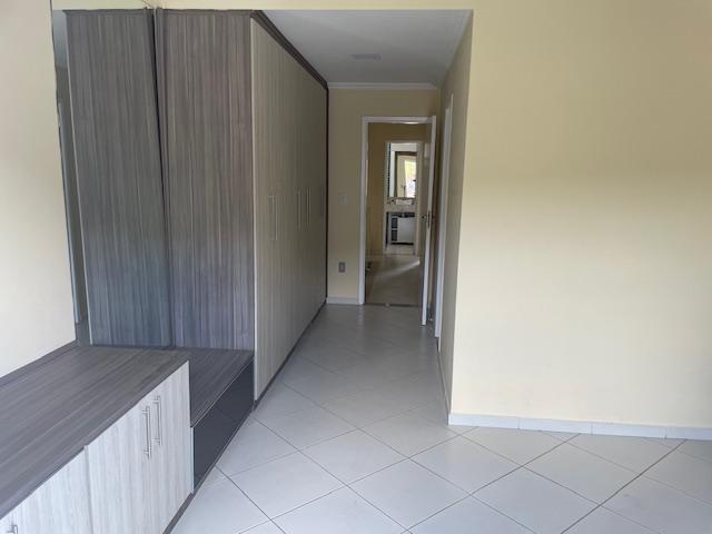 Casa à venda com 3 quartos, 150m² - Foto 24