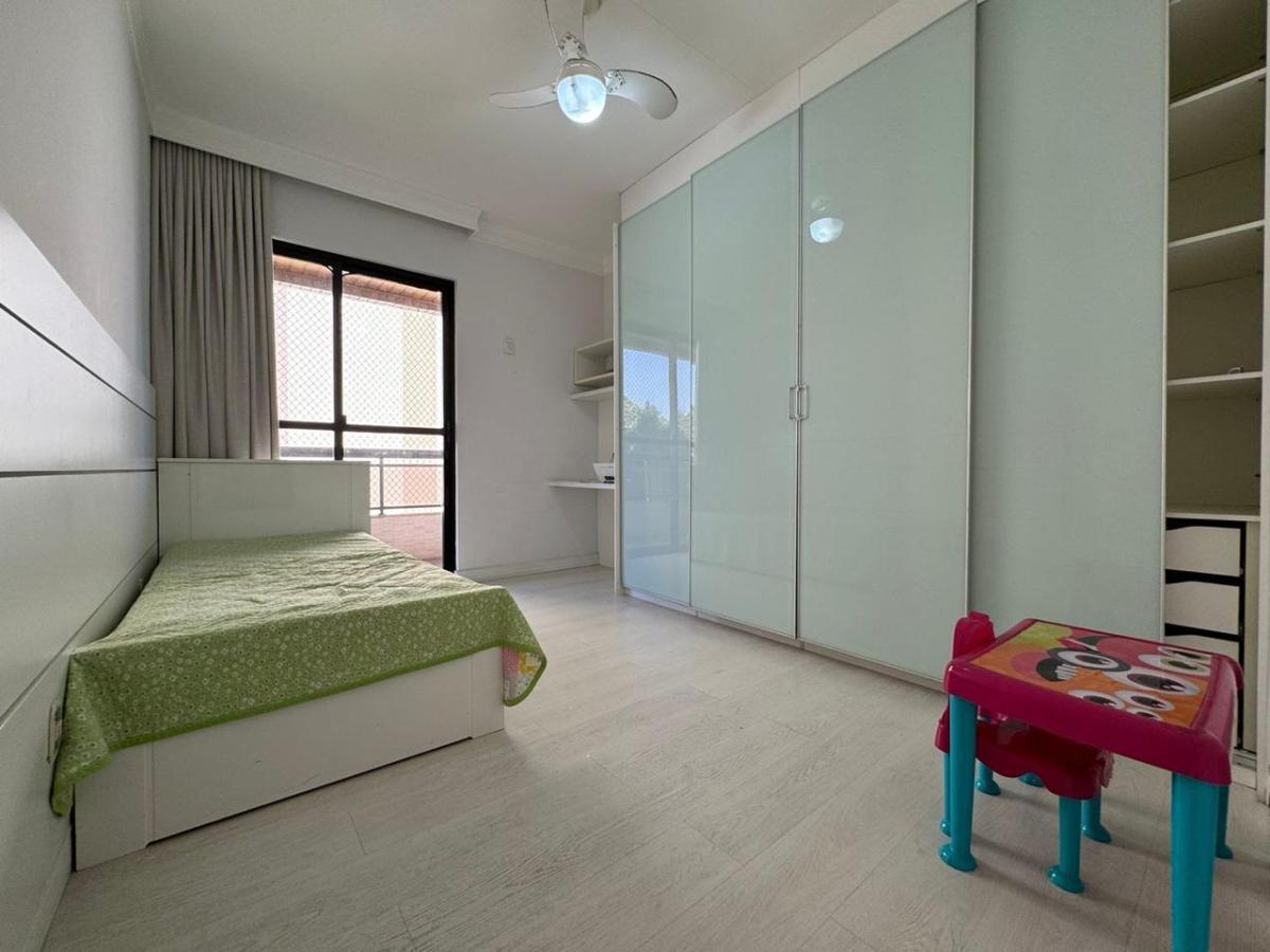 Apartamento à venda com 3 quartos, 246m² - Foto 9