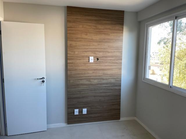 Apartamento à venda com 2 quartos, 80m² - Foto 17