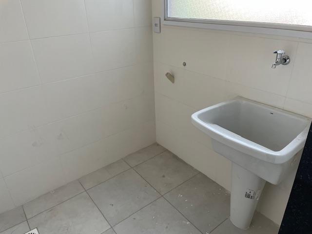 Apartamento à venda com 2 quartos, 80m² - Foto 15