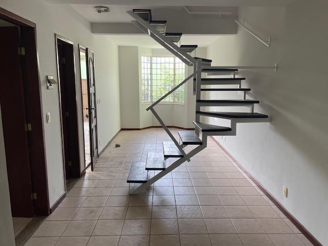 Casa à venda com 3 quartos, 136m² - Foto 8