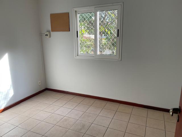 Casa à venda com 3 quartos, 136m² - Foto 16