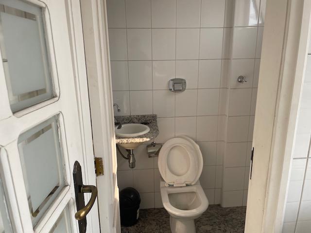 Apartamento à venda com 4 quartos, 210m² - Foto 27